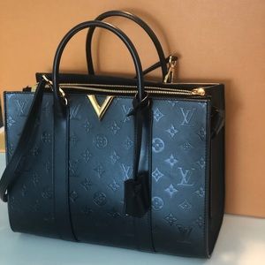 Louis Vuitton Very Tote MM